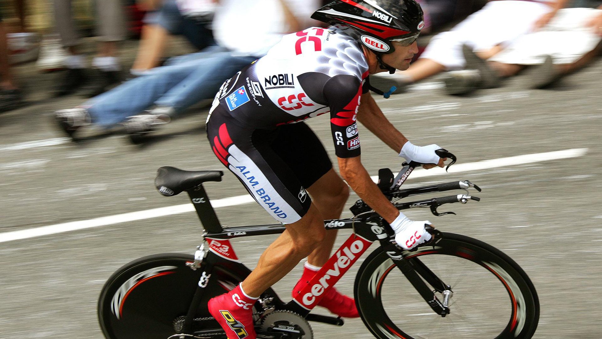 FBsports-北欧神话与日耳曼战车，安赛龙破纪录之夜，德国鏖战丹麦的史诗对决